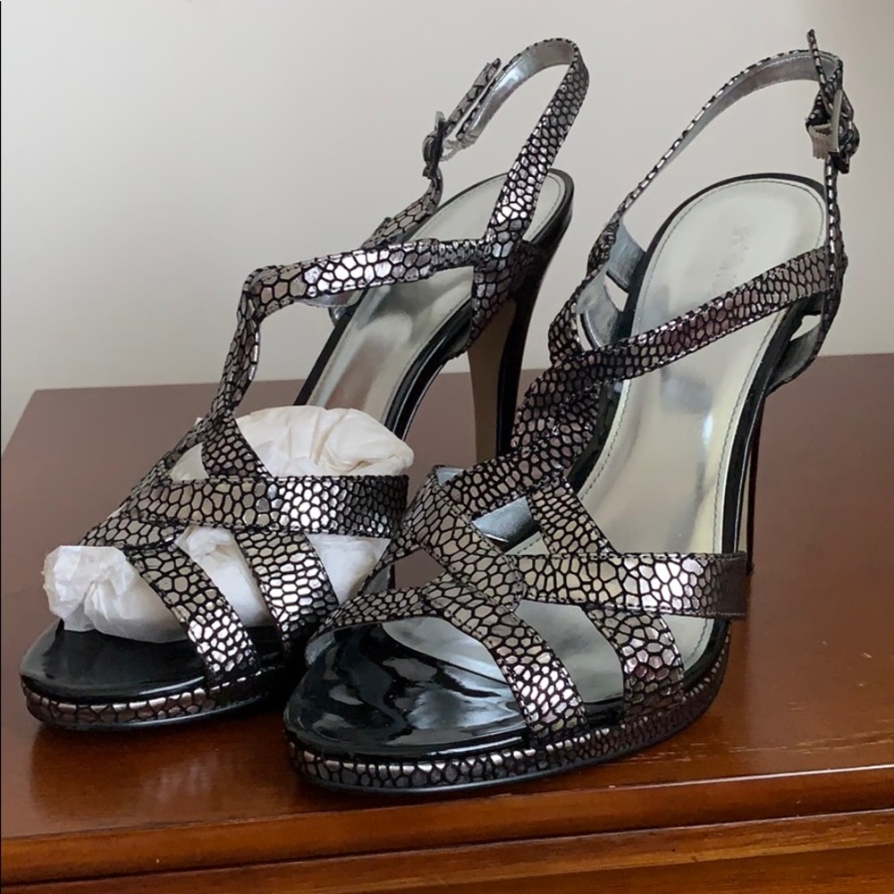 WOMANS SIZE 10 HEELS